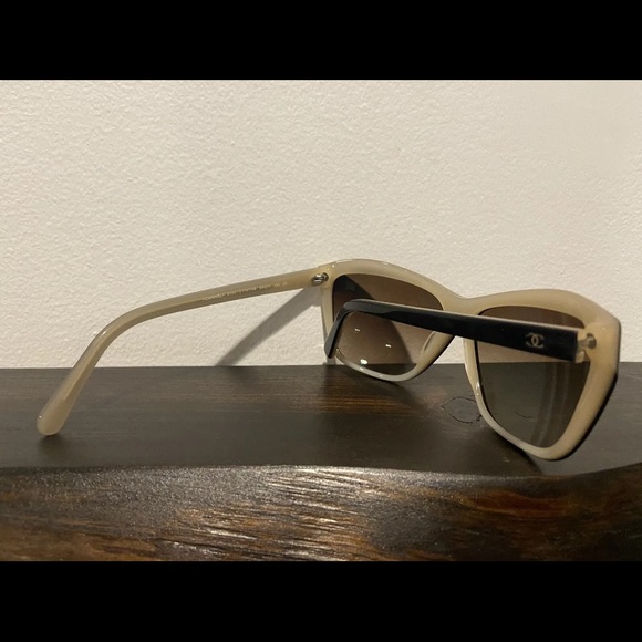 CHANEL 5153 c.1157/3B 64-11-135 2N Polished Black Tan/Brown Gradient Sunglasses - Picture 6 of 7